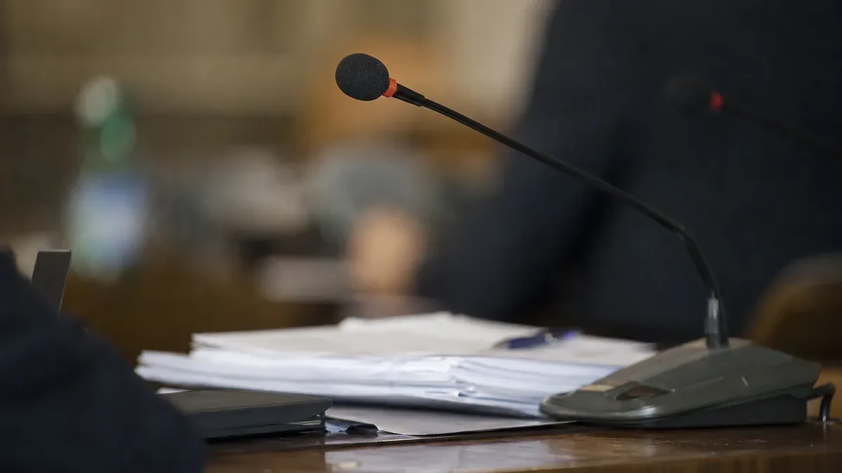 Radni powiatu zdecydują o opłatach za odholowanie aut i zmianach w budżecie