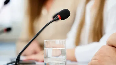 Nowa Młodzieżowa Rada Ustki ma już prezydium. Tworzy ją 13 uczniów
