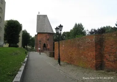 Remont torów w Kobylnicy – przejazd na ul. Kolejowej zamknięty i zmiany objazdów