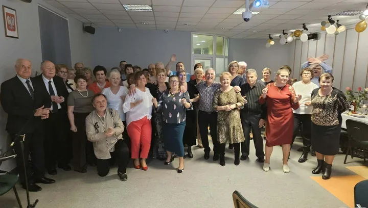 Seniorzy bawili się do późna – bal w Centrum Edukacji i Kultury w Damnicy