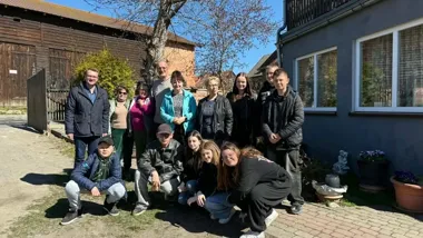 W Damnicy sprzątanie świata stało się okazją do rozmów między pokoleniami