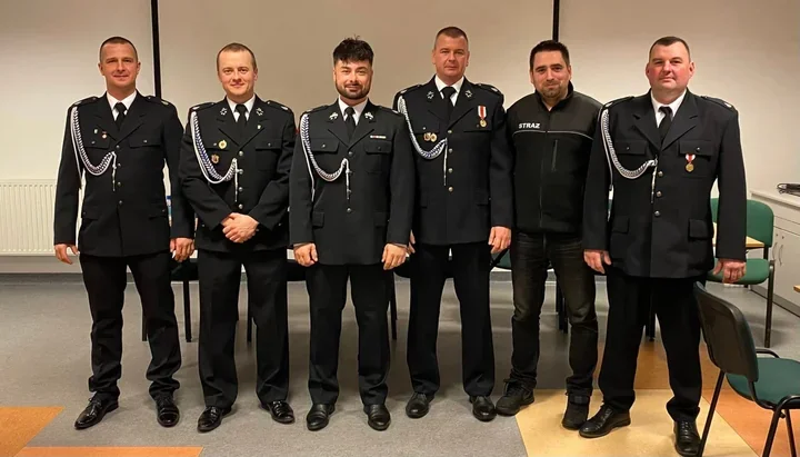 Ochotnicza Straż Pożarna w Damnicy ma nowy zarząd – podziękowania i wzruszenia podczas zebrania