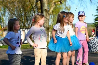 Trzy majówkowe odsłony w gminie Kępice. Od grilla po strażacki pokaz
