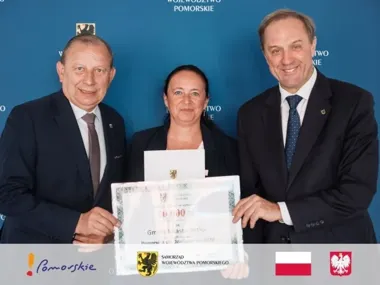 Usteckie ogródki działkowe zyskają nowe oświetlenie. 30 lamp solarnych LED trafi na teren ROD